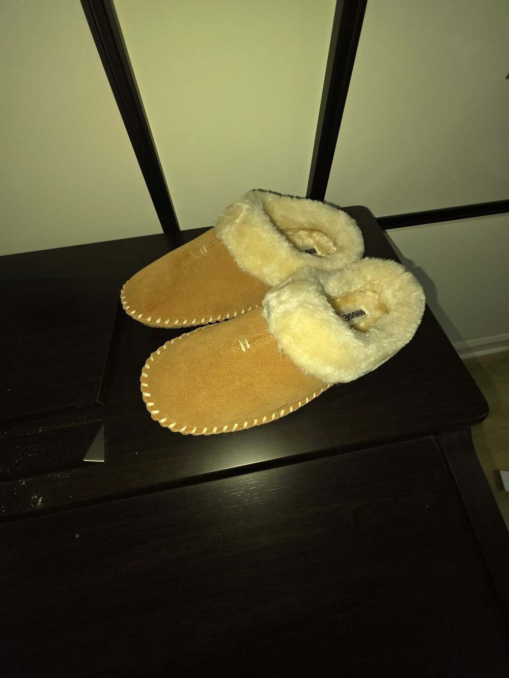 Minnetonka Women's Caitlin Clog Slipper
